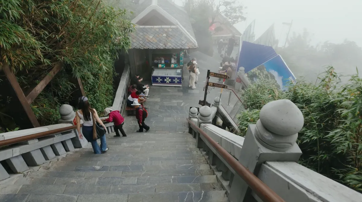 Fansipan cable car ride and walk