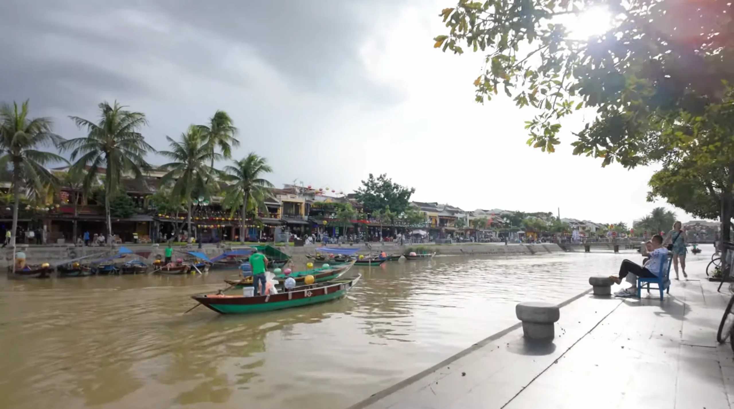 Hoi An daytime walk in Vietnam